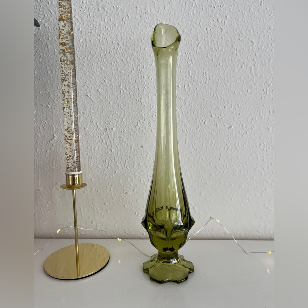 Fenton green Valencia swung vase